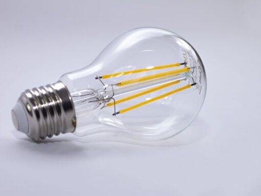 8W Filament LED Bulb E27 A60 Clear Glass 2700K - Image 2